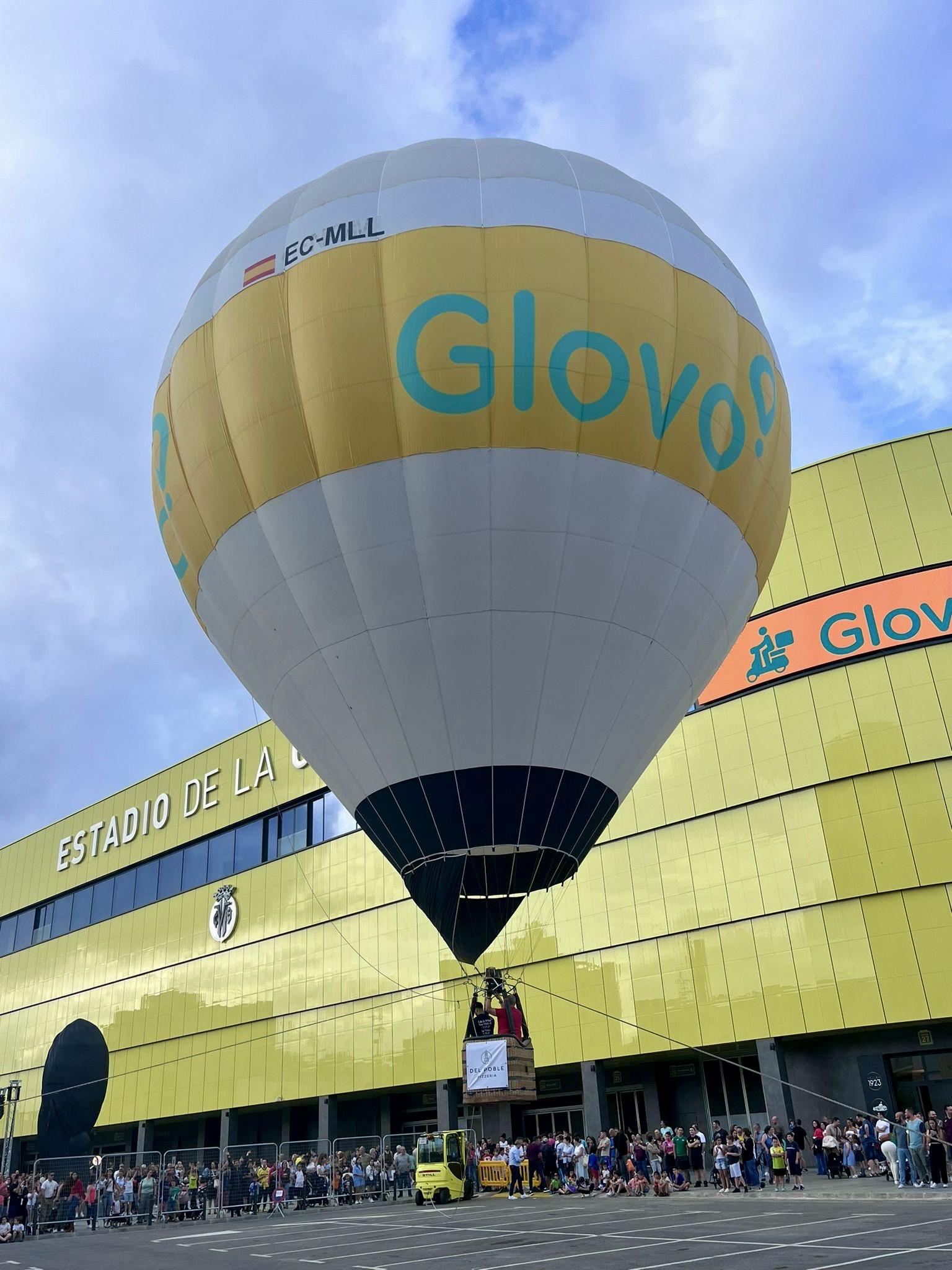 El globo de GLOVO, los pedidos llegan volando